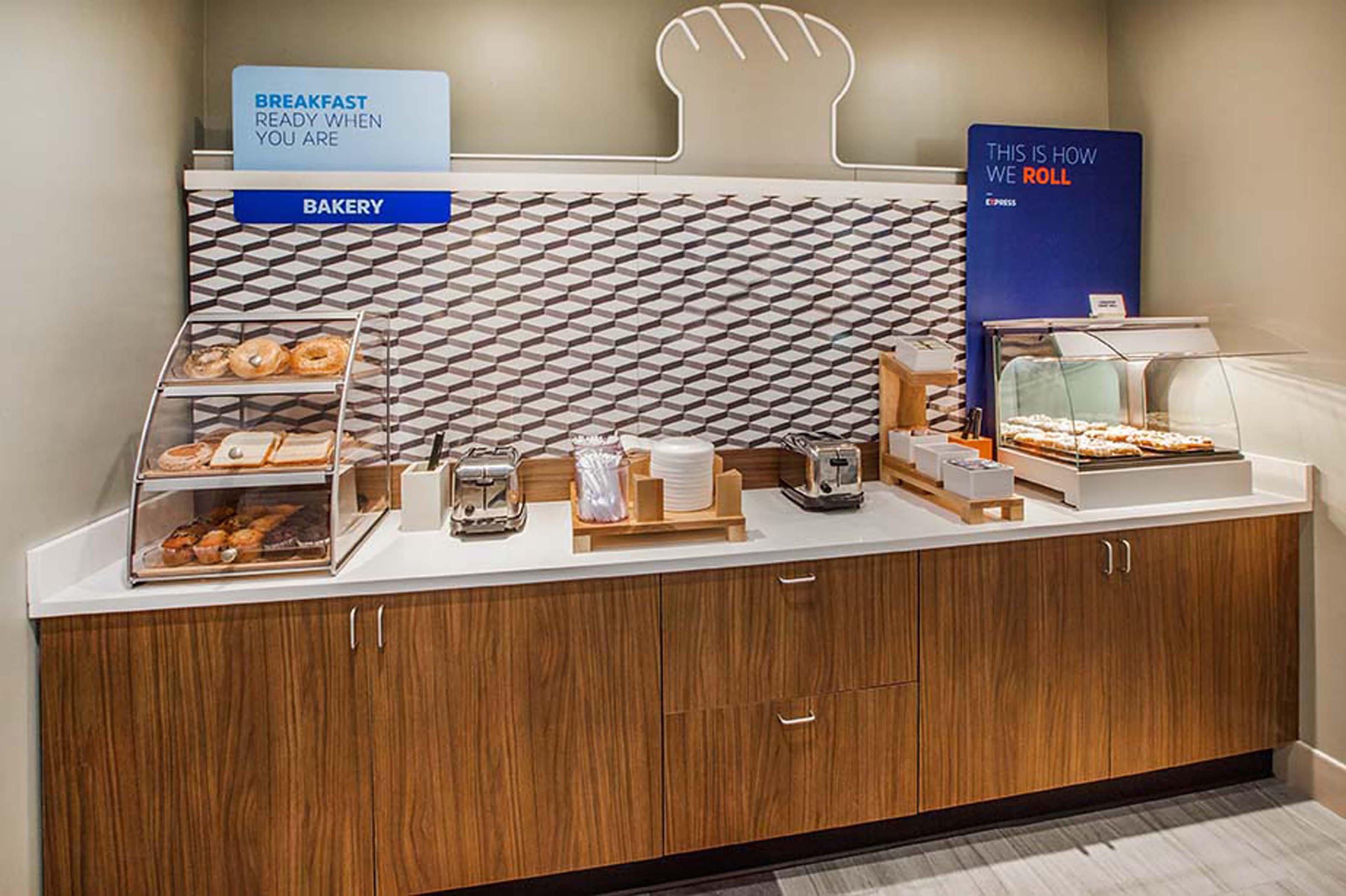 Holiday Inn Express Hotel & Suites Lincoln South By Ihg Εξωτερικό φωτογραφία