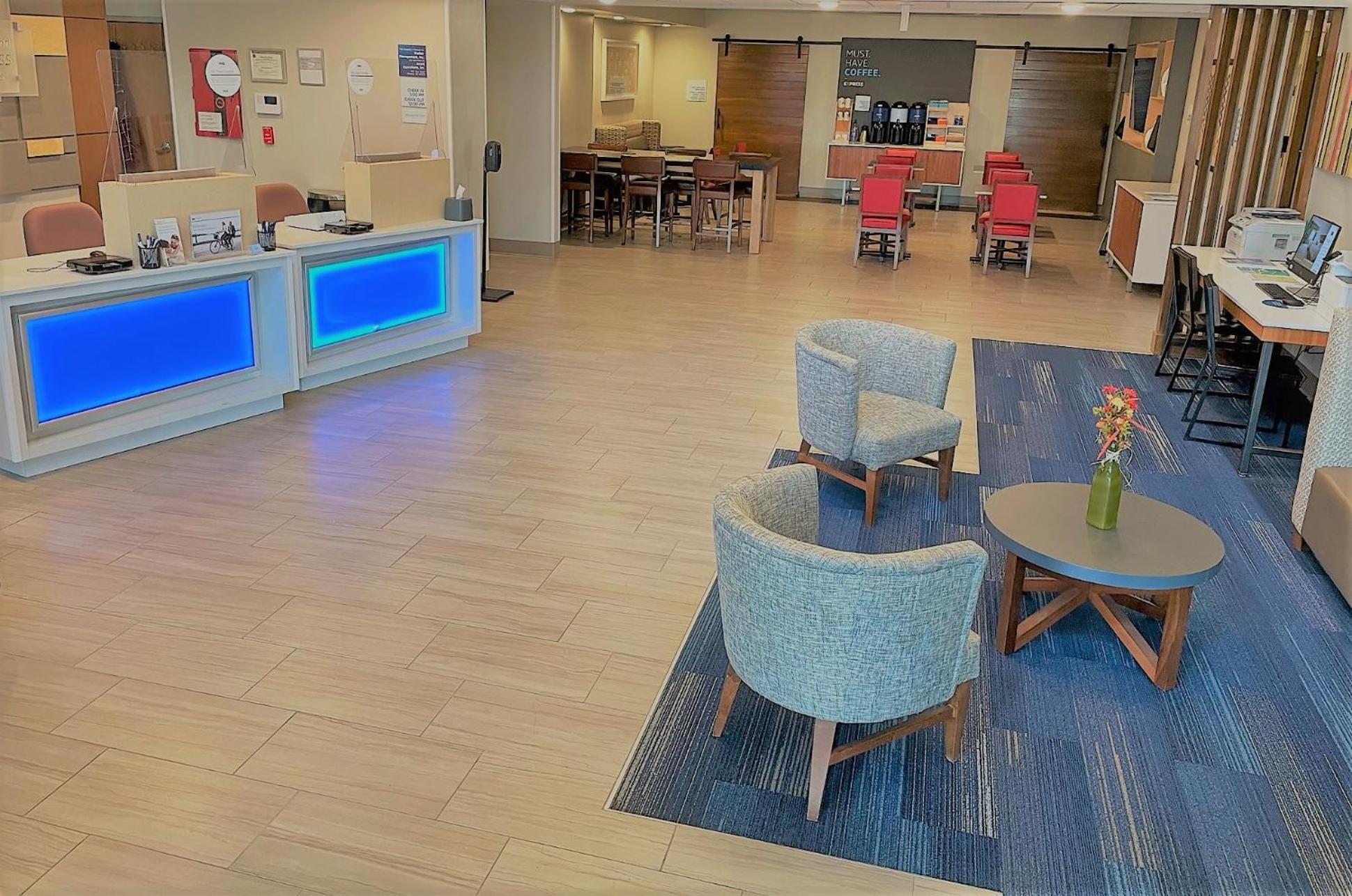 Holiday Inn Express Hotel & Suites Lincoln South By Ihg Εξωτερικό φωτογραφία