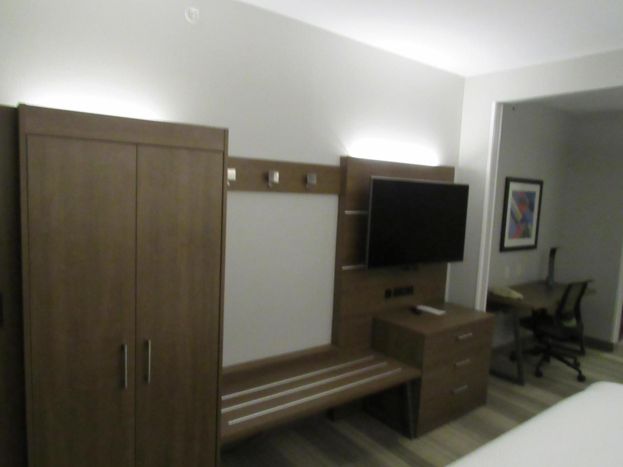 Holiday Inn Express Hotel & Suites Lincoln South By Ihg Εξωτερικό φωτογραφία