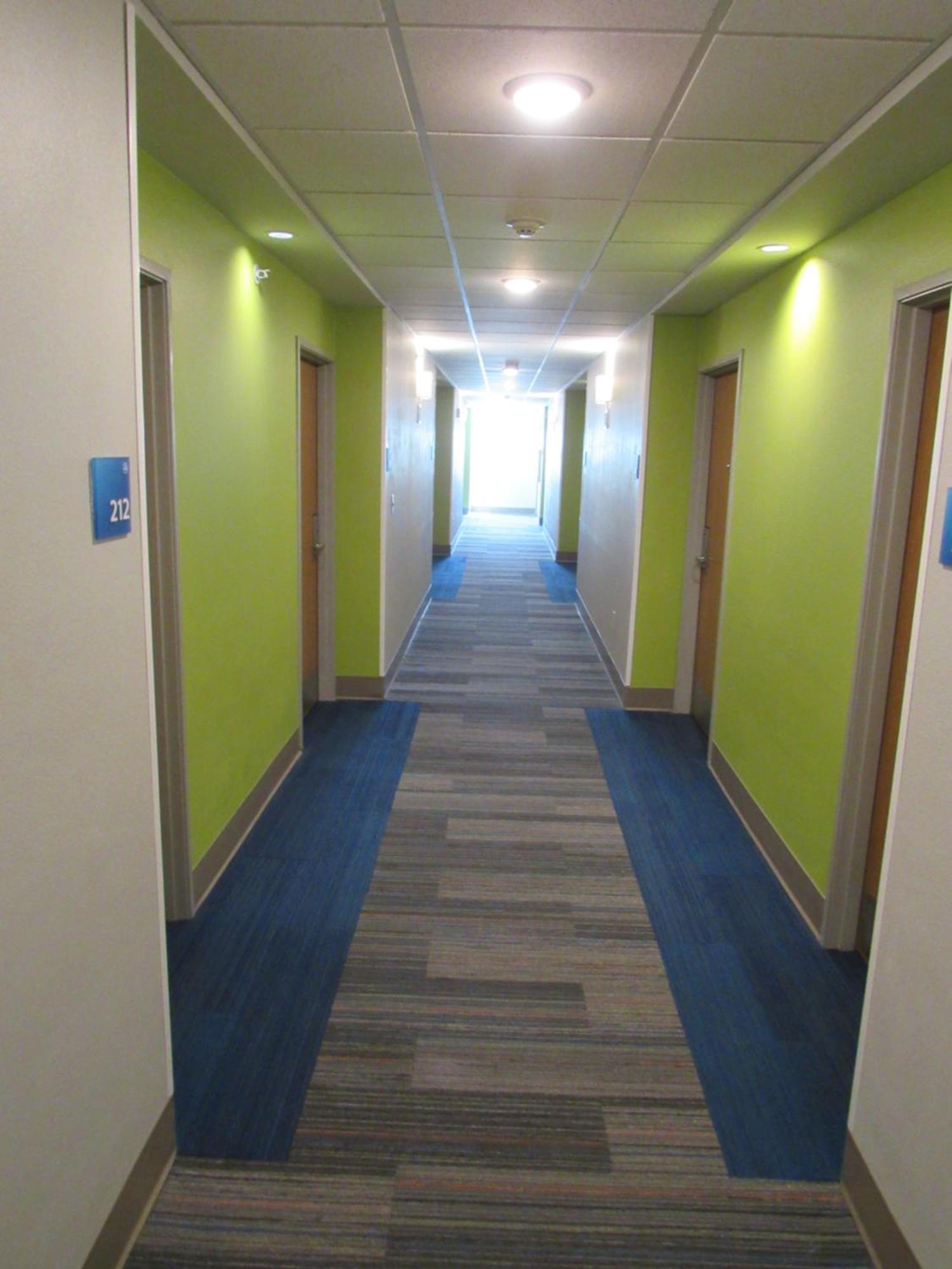 Holiday Inn Express Hotel & Suites Lincoln South By Ihg Εξωτερικό φωτογραφία