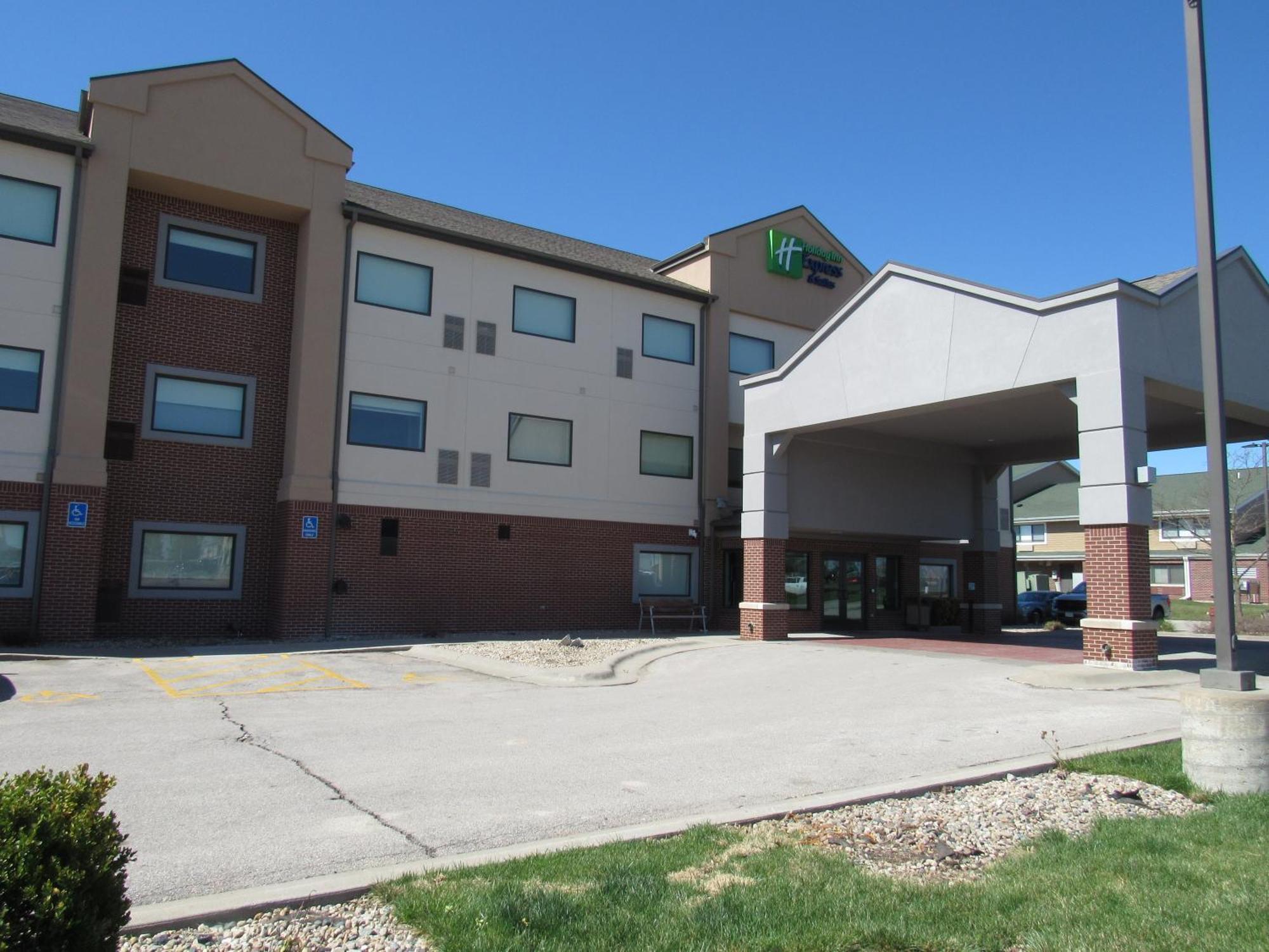 Holiday Inn Express Hotel & Suites Lincoln South By Ihg Εξωτερικό φωτογραφία