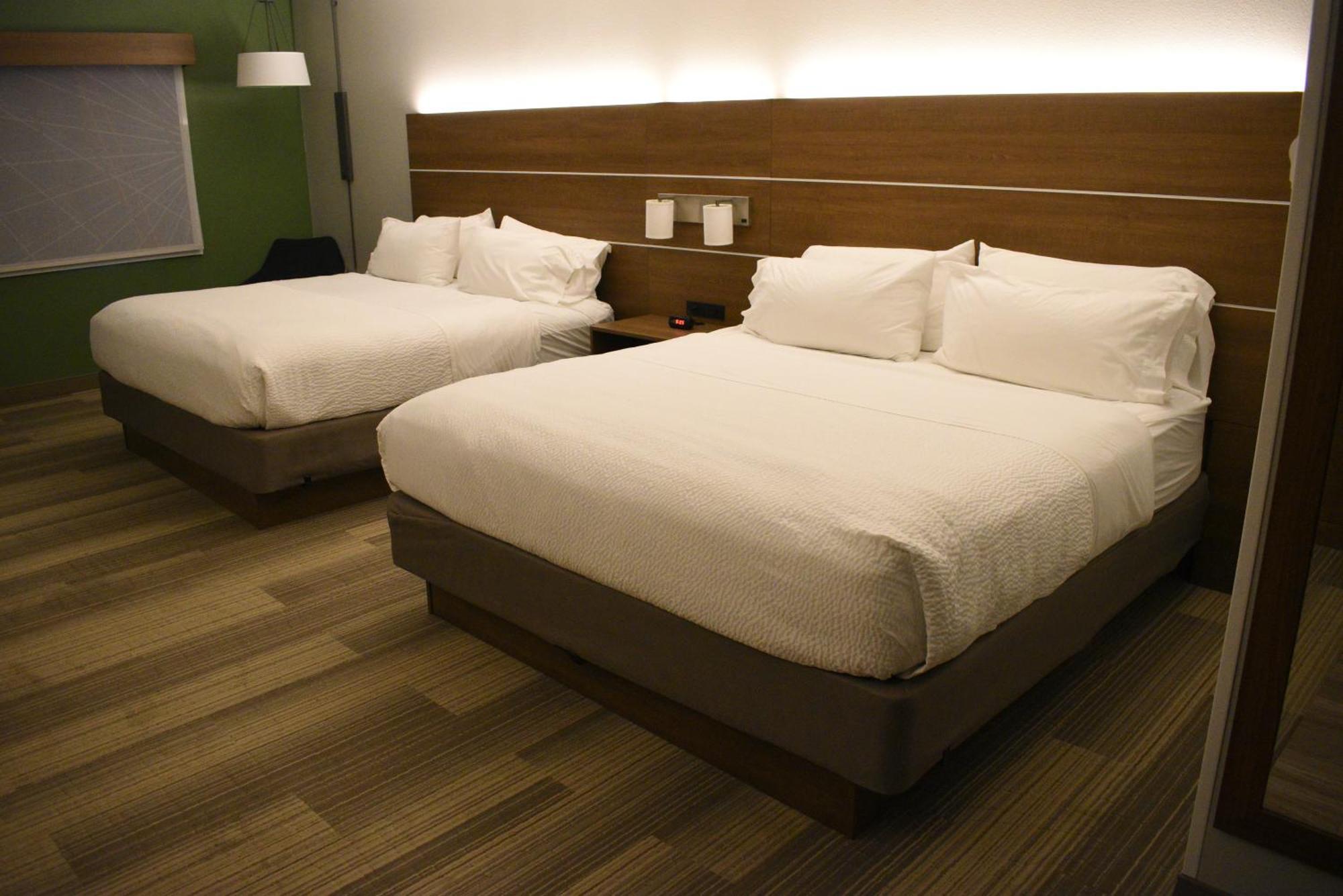 Holiday Inn Express Hotel & Suites Lincoln South By Ihg Εξωτερικό φωτογραφία