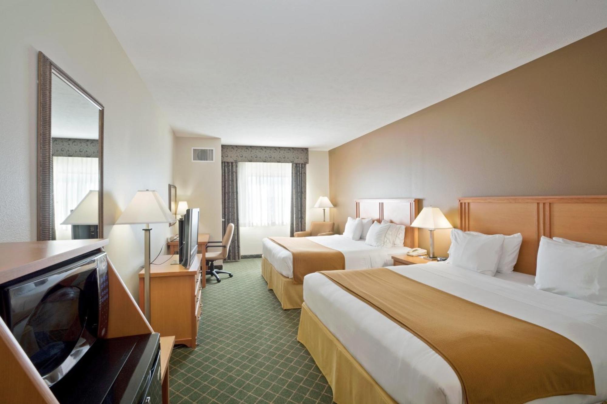 Holiday Inn Express Hotel & Suites Lincoln South By Ihg Εξωτερικό φωτογραφία