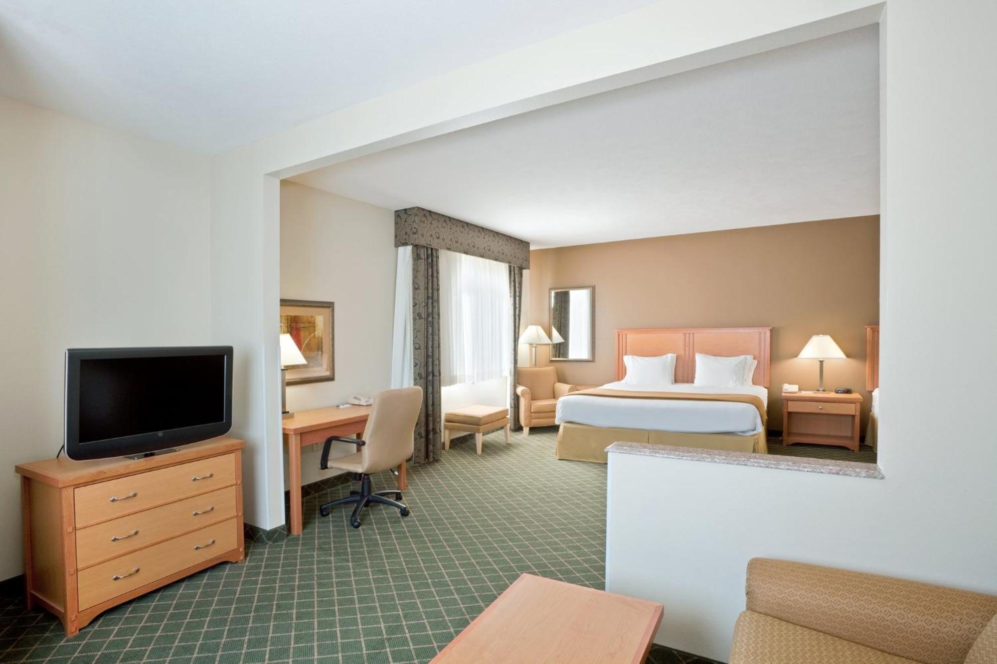 Holiday Inn Express Hotel & Suites Lincoln South By Ihg Εξωτερικό φωτογραφία